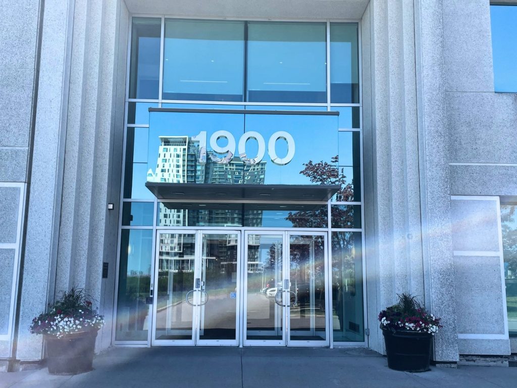 Exterior entrance of MindSpa Mental Health Centre at 1900 City Park Drive, Gloucester, Ottawa